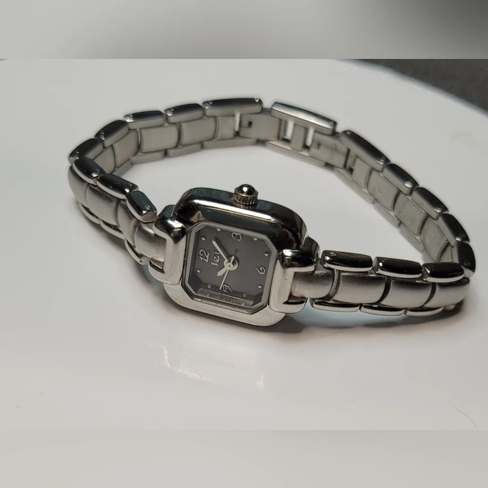 l.e.i Y2K Silver Tone Square Face Bracelet Watch